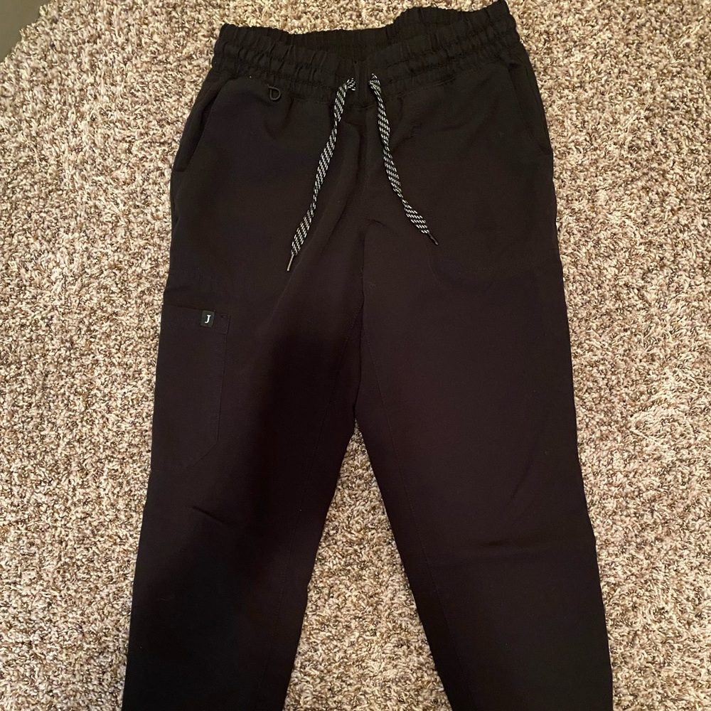 Jaanuu women’s momentum 2-in-1 scrub jogger, black, XS, gently used
